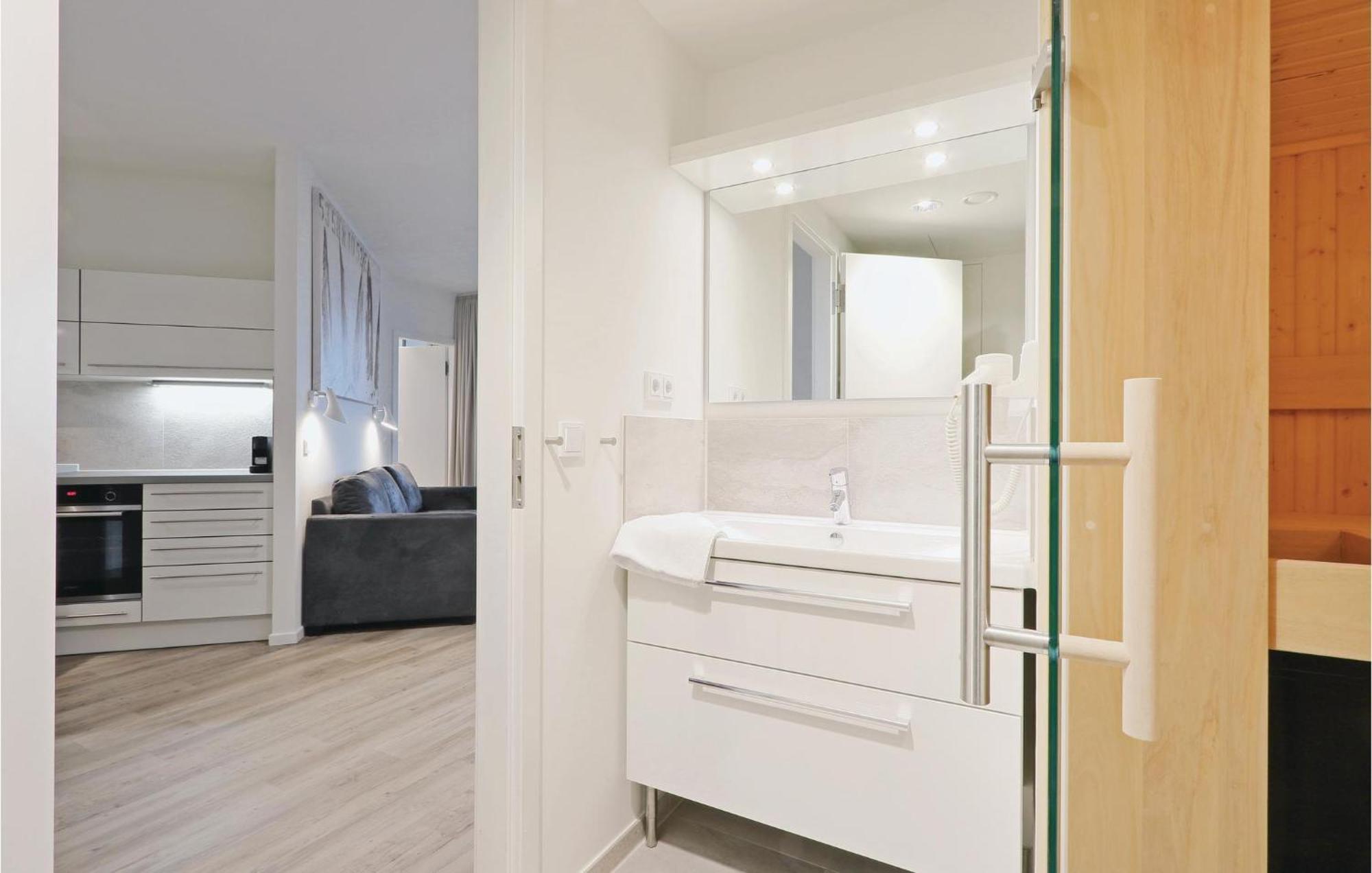 Stunning Apartment In Luebeck Travemuende With Wifi Exteriér fotografie